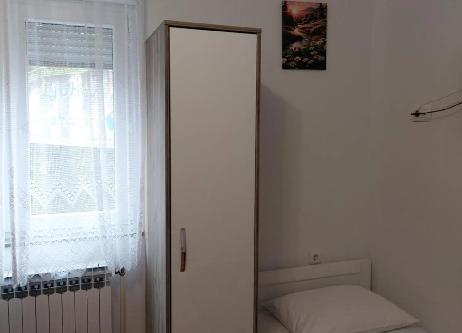 Elena Rooms Pasjak 3*,  Kroatien
